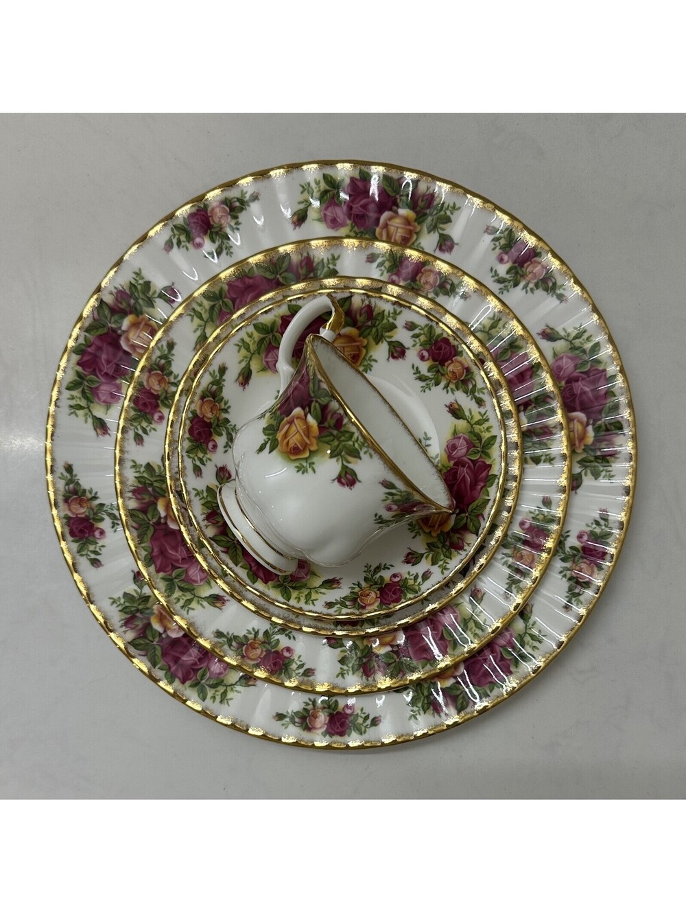 Royal Albert Bone China Old Country Roses 5pc Place Setting EUC